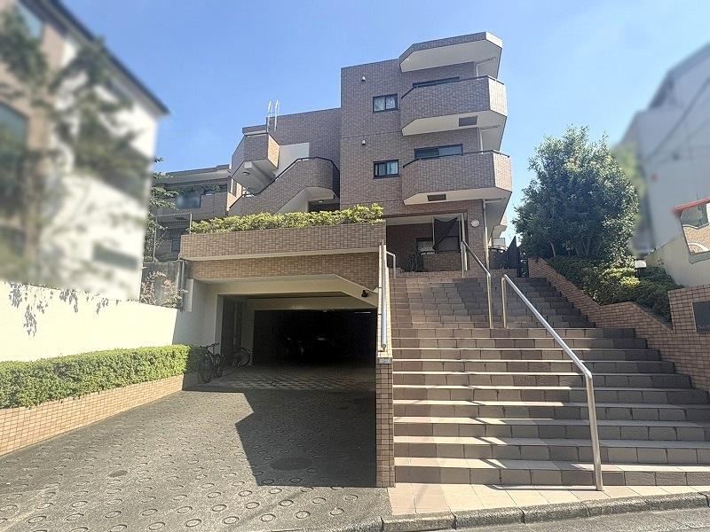 3LDK apartment in Suginami Ward, Tokyo - Photo 1