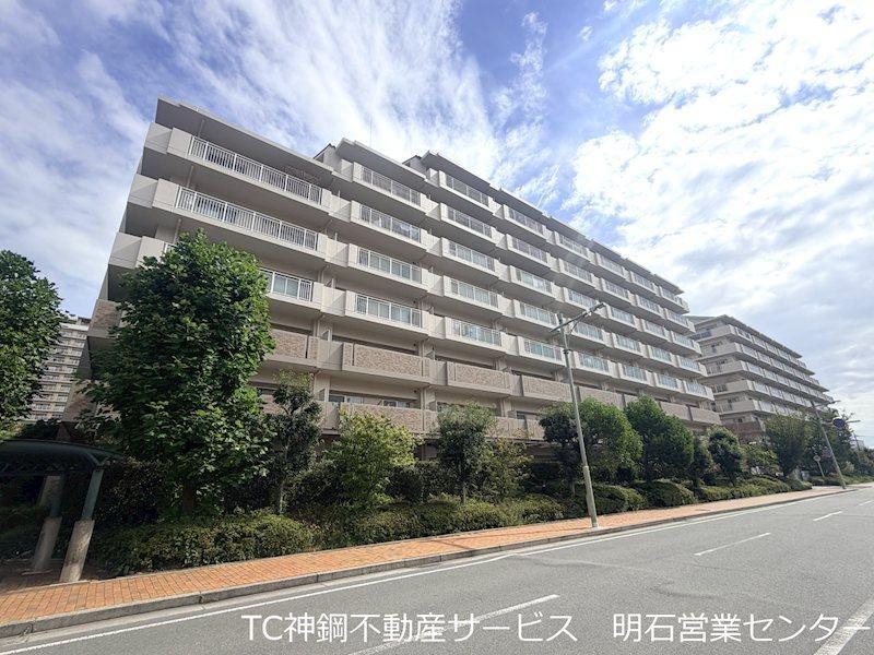 3LDK apartment in Akashi, Hyogo - Photo 1