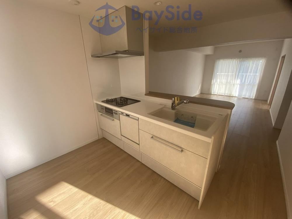 3LDK apartment in Totsuka Ward, Yokohama, Kanagawa - Photo 1