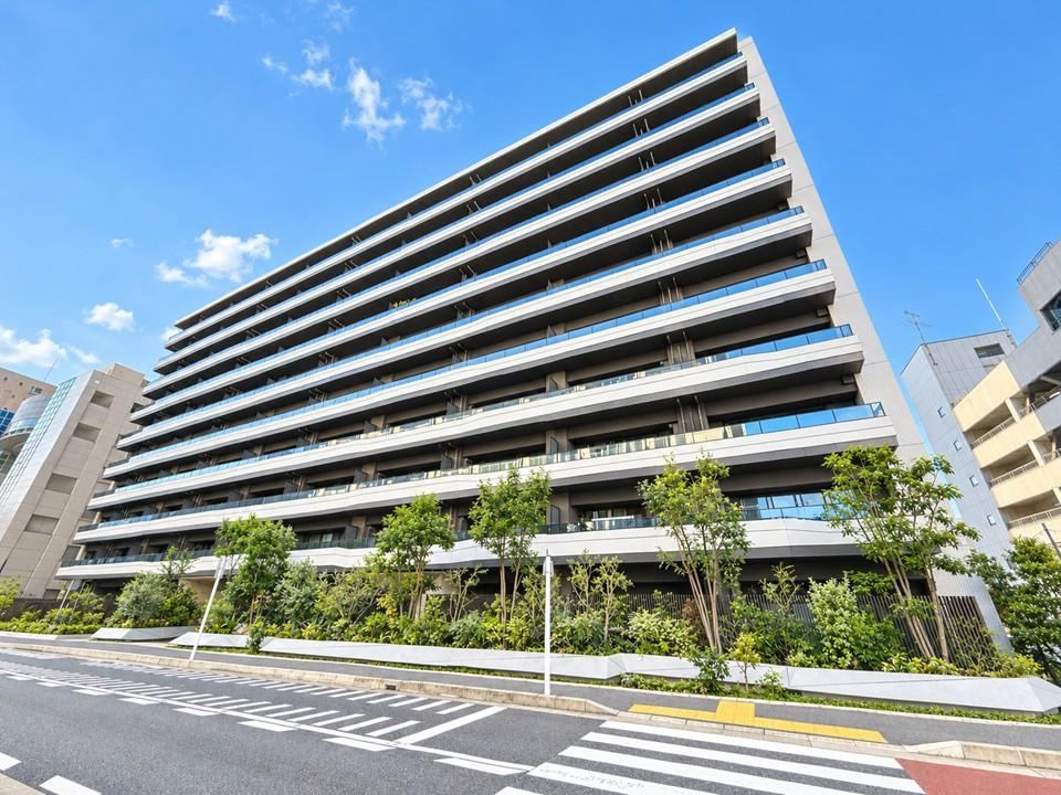 2LDK apartment in Yokosuka, Kanagawa - Photo 1