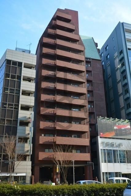 studio apartment in Minato Ward, Tokyo - Photo 1