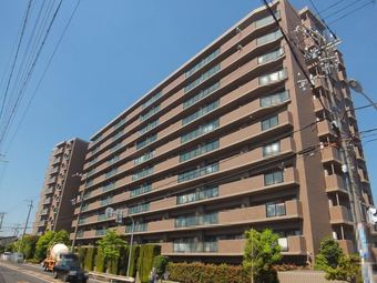 3LDK apartment in Takaishi