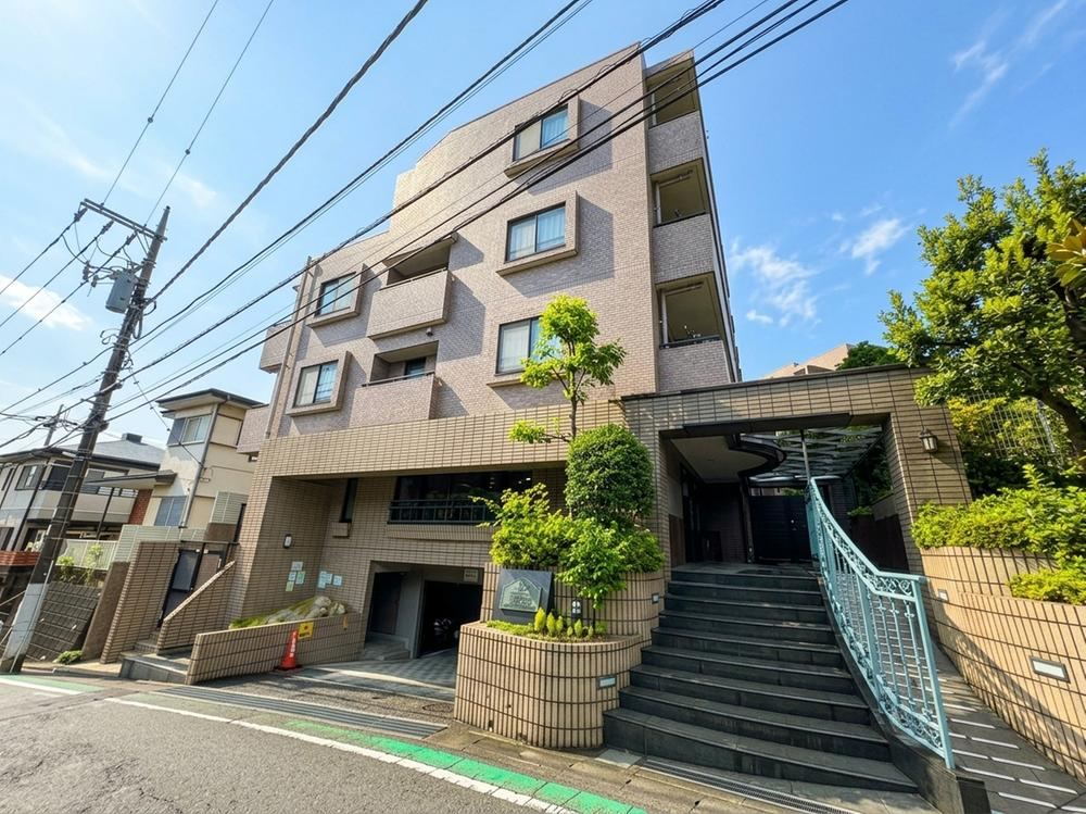 3LDK apartment in Aoba Ward, Yokohama, Kanagawa - Photo 1
