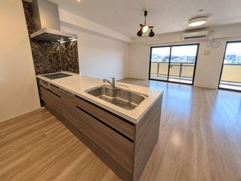 2LDK apartment in Hakata Ward