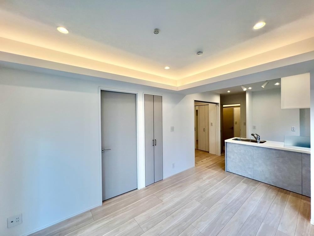 2LDK+S apartment in Taito Ward, Tokyo - Photo 1