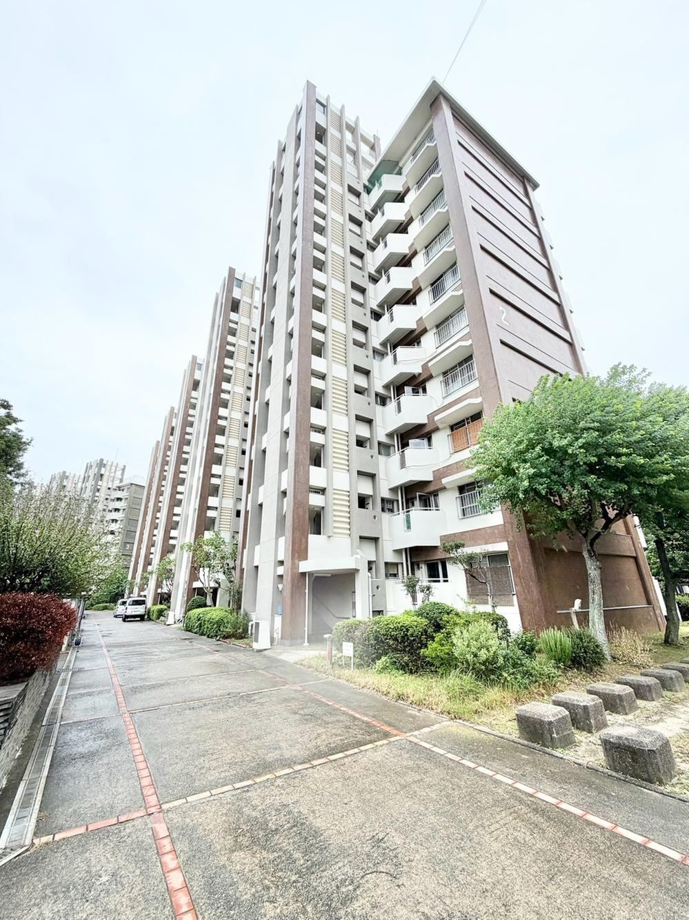 3LDK apartment in Kita Ward, Sakai, Osaka - Photo 1