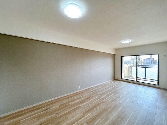 2LDK apartment in Yokkaichi, Mie - Photo 1