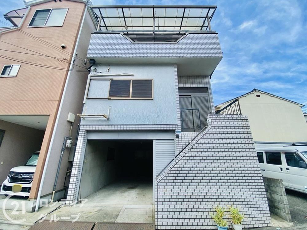 3LDK house in Moriguchi, Osaka - Photo 1