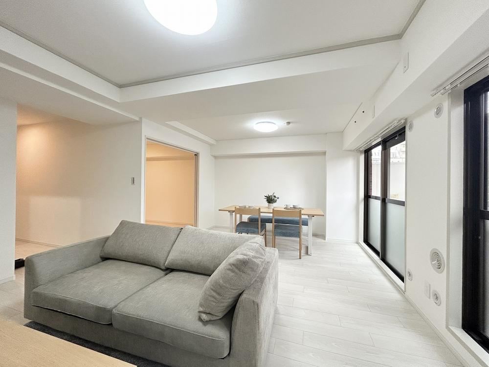 2LDK apartment in Nishi Ward, Osaka - Photo 1