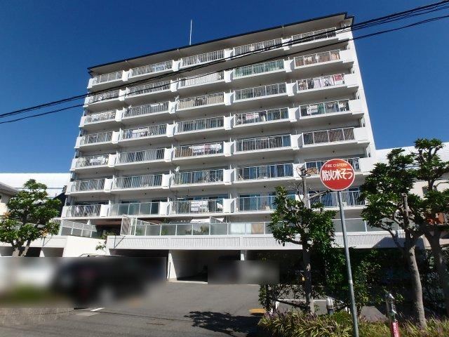 3LDK apartment in Nishinomiya, Hyogo - Photo 1