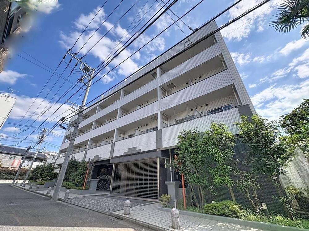 2LDK apartment in Kita Ward, Tokyo - Photo 1