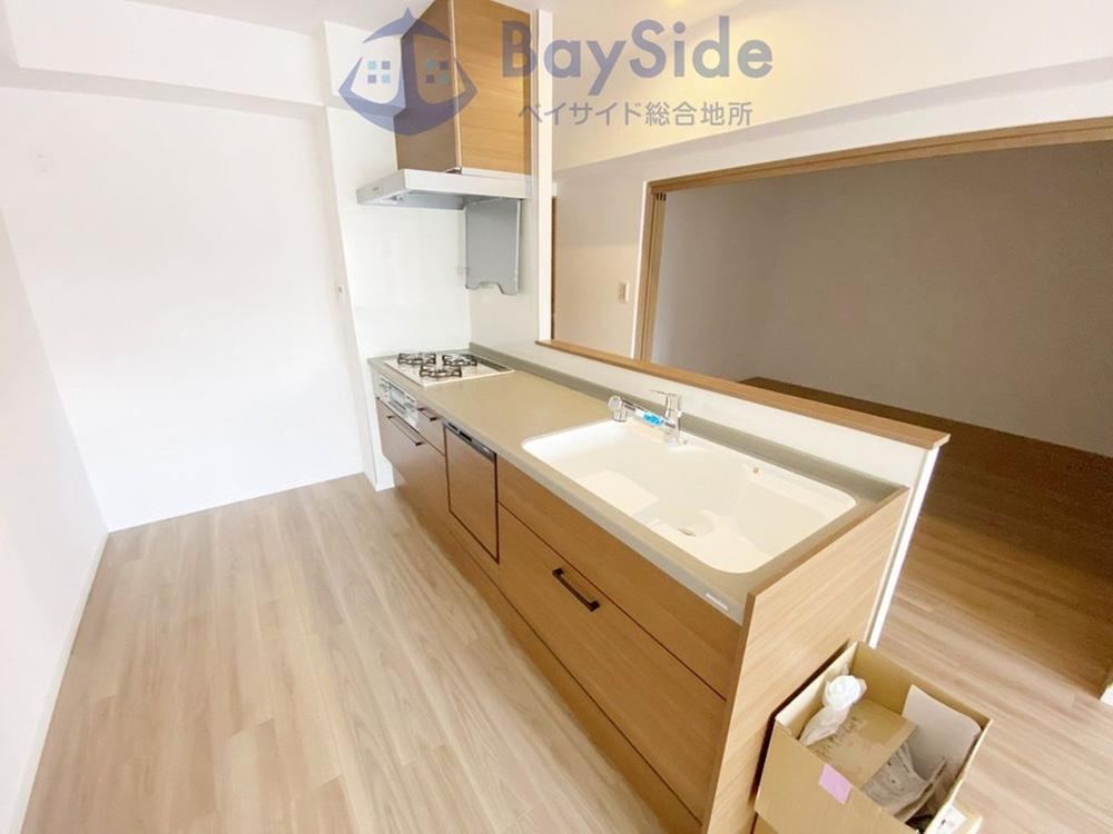 3LDK apartment in Naka Ward, Yokohama, Kanagawa - Photo 1