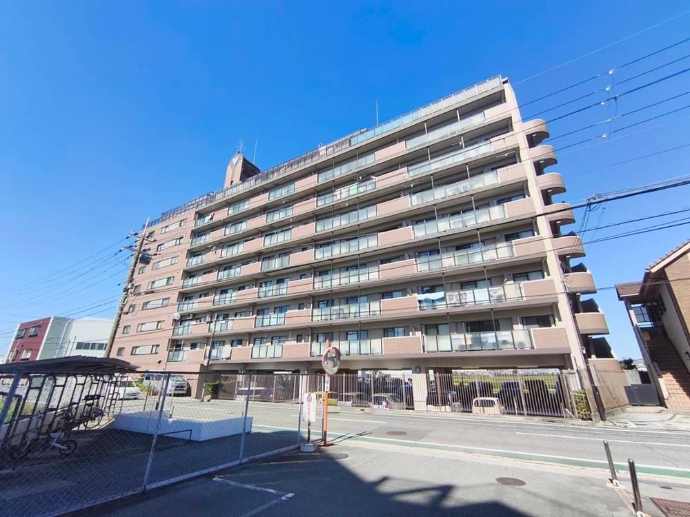 4LDK apartment in Akashi, Hyogo - Photo 1