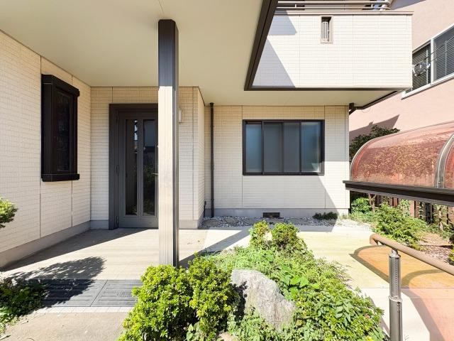 5LDK house in Hachioji, Tokyo - Photo 1