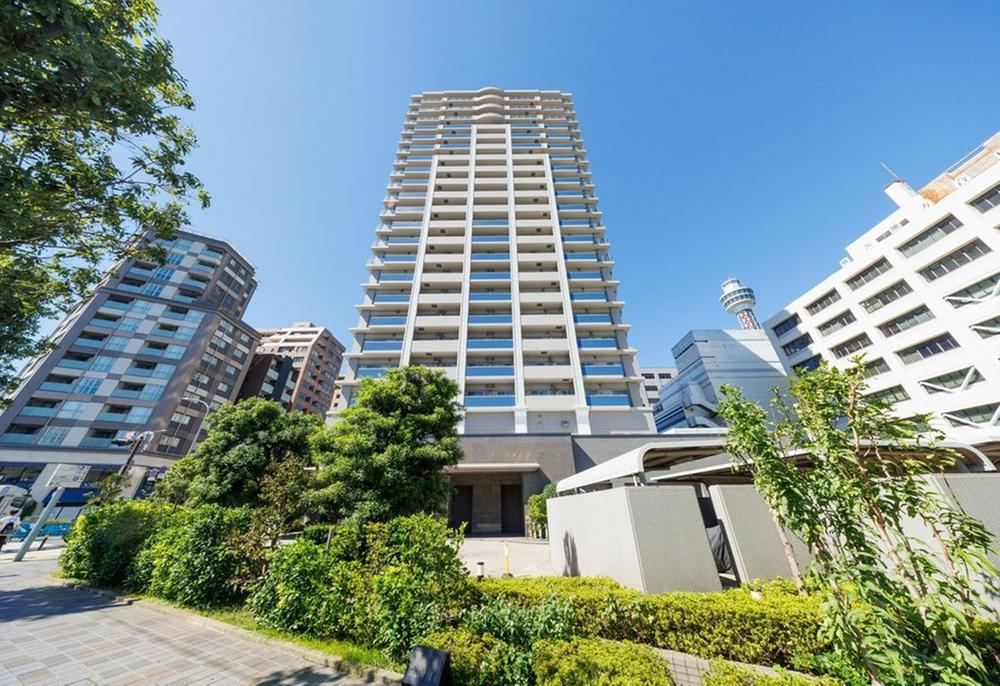 2LDK apartment in Naka Ward, Yokohama, Kanagawa - Photo 1