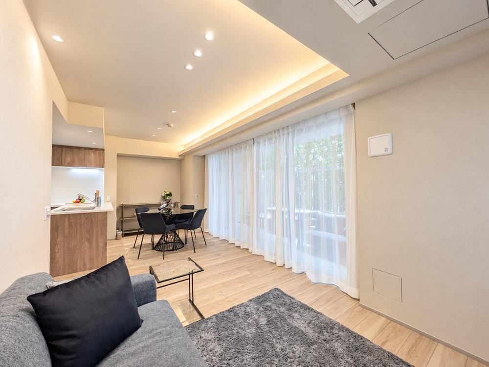 3LDK apartment in Shinagawa Ward, Tokyo - Photo 1