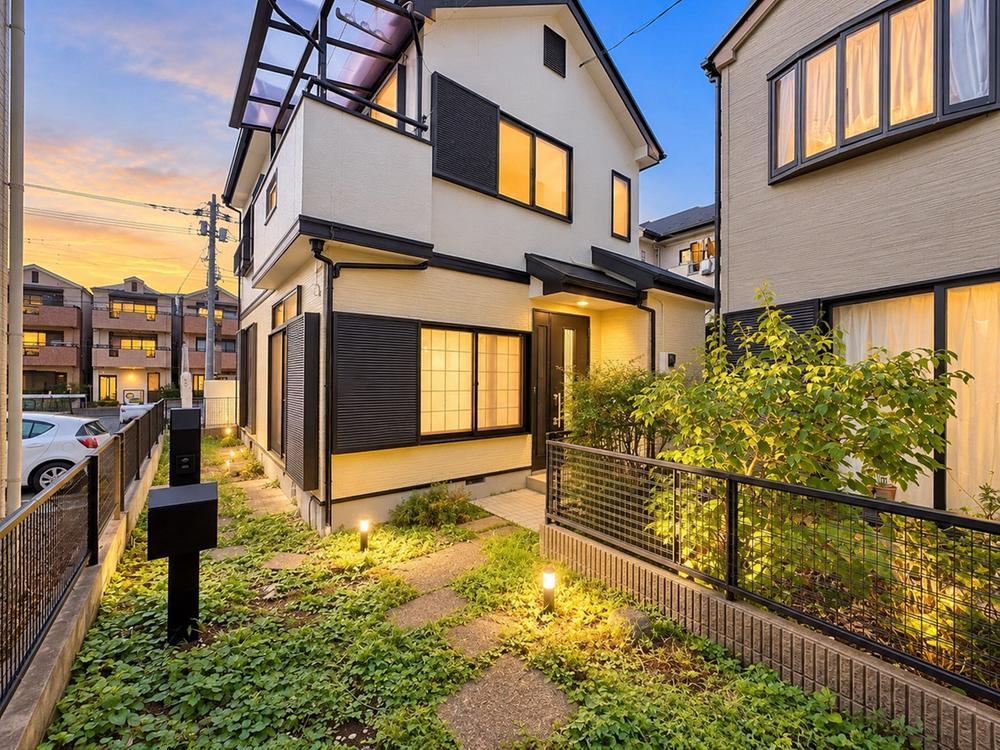 4LDK house in Nagareyama, Chiba - Photo 1