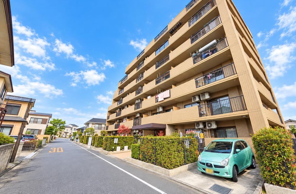 3LDK apartment in Yamato, Kanagawa - Photo 1