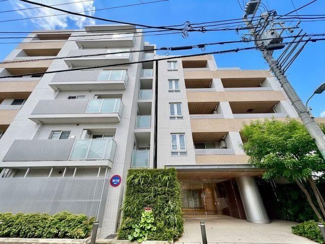 2LDK apartment in Shinagawa Ward, Tokyo - Photo 1