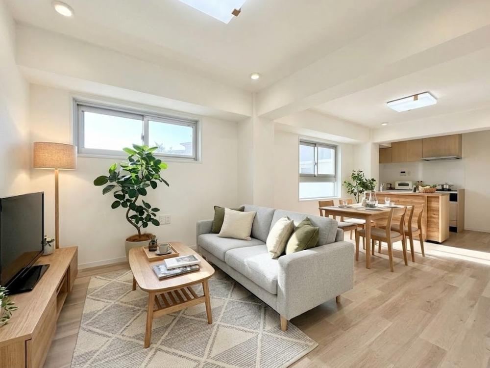 2LDK+S apartment in Itabashi Ward, Tokyo - Photo 1