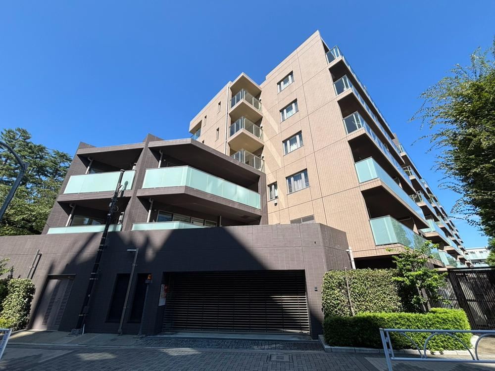 3LDK apartment in Setagaya Ward, Tokyo - Photo 1