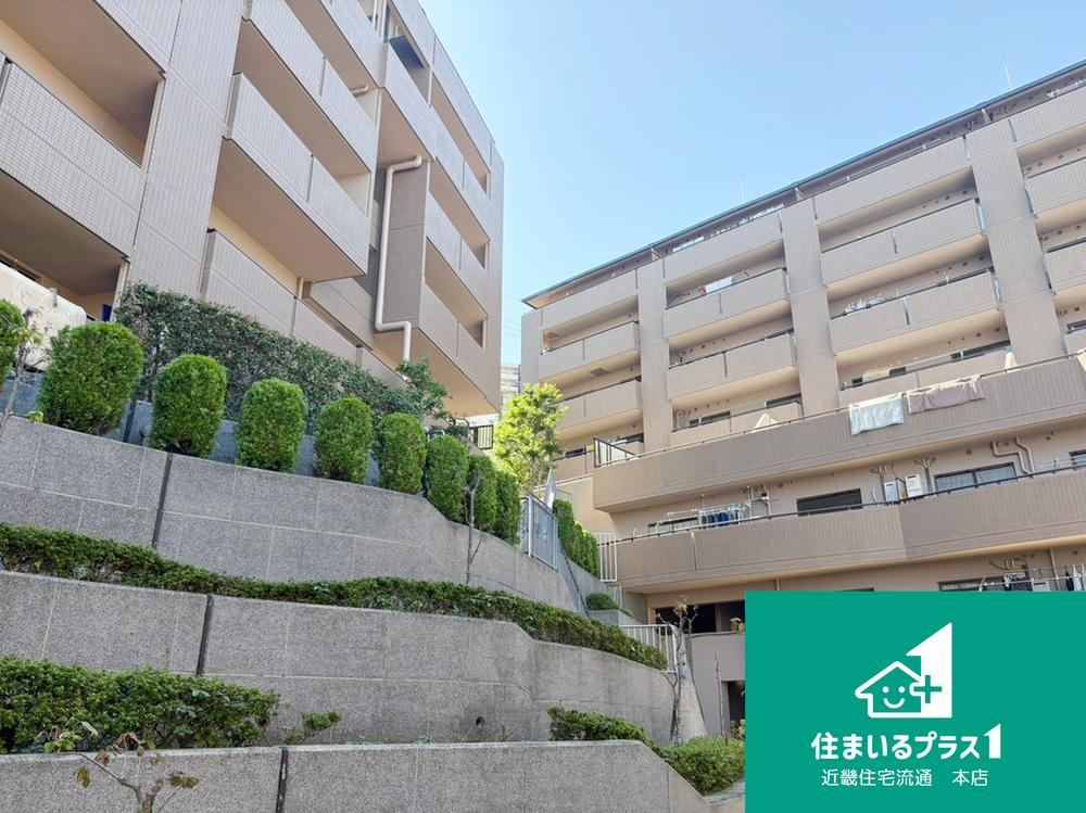 3LDK apartment in Hirakata, Osaka - Photo 1