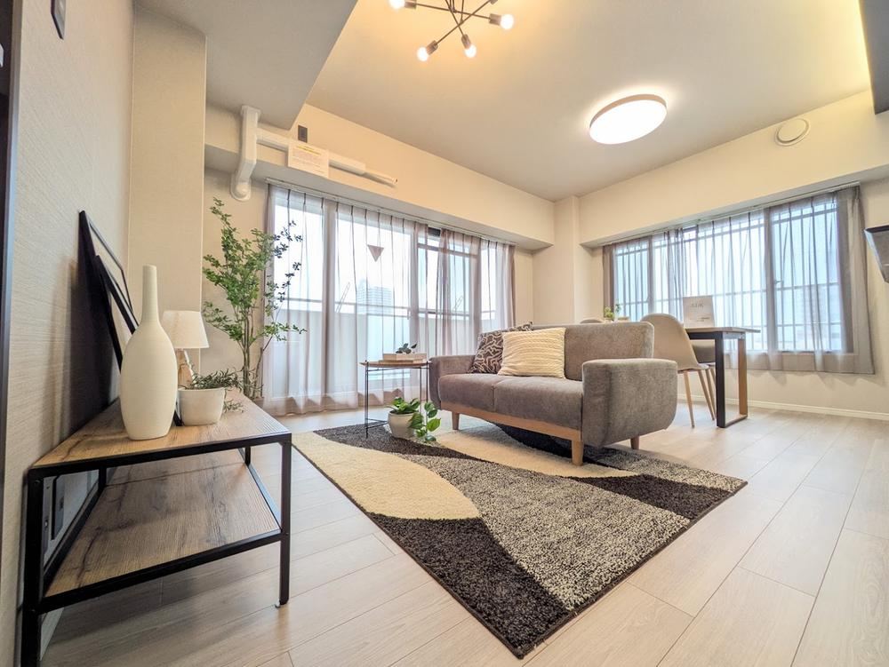 2LDK apartment in Tsurumi Ward, Osaka - Photo 1