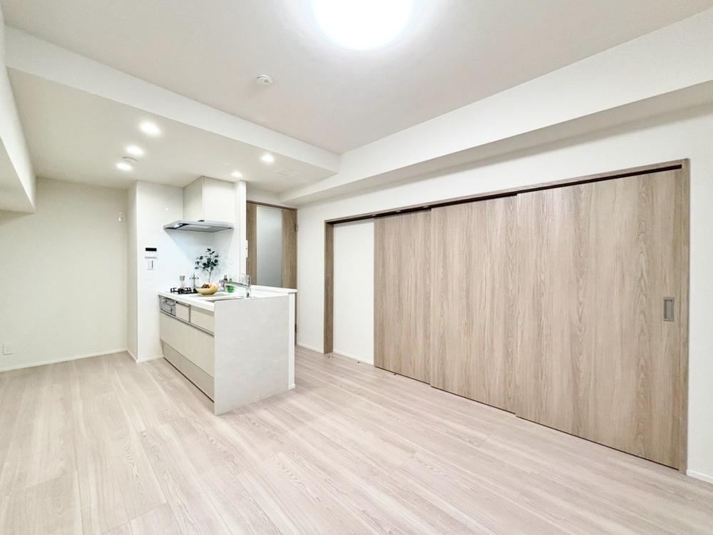 2LDK+S apartment in Ota Ward, Tokyo - Photo 1
