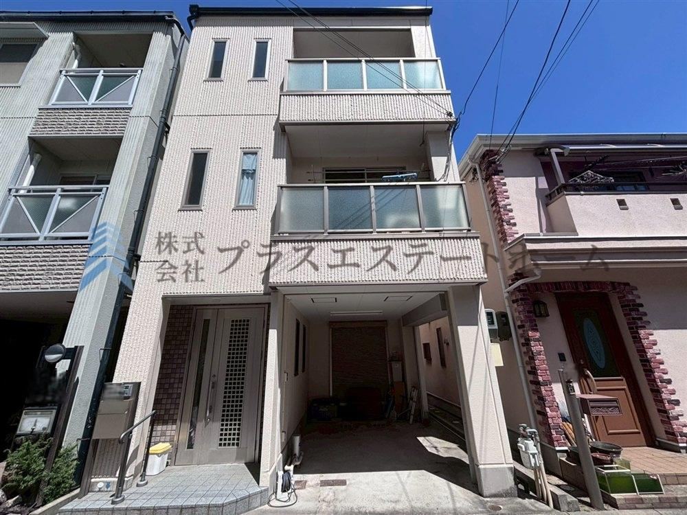 3LDK house in Nagata Ward, Kobe, Hyogo - Photo 1