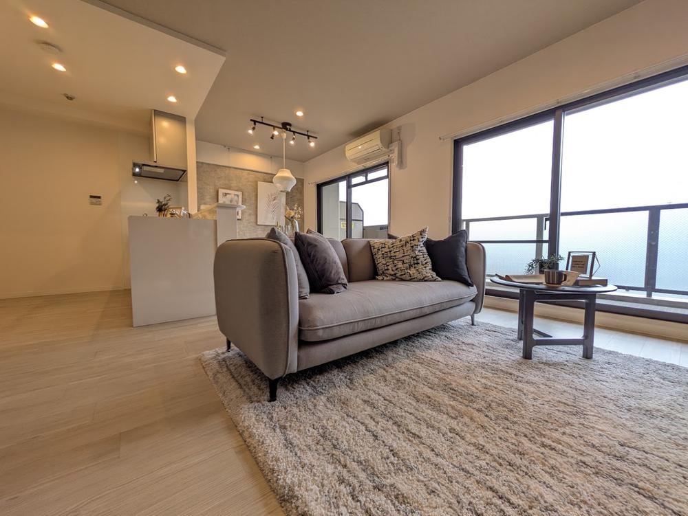 3LDK apartment in Joto Ward, Osaka - Photo 1