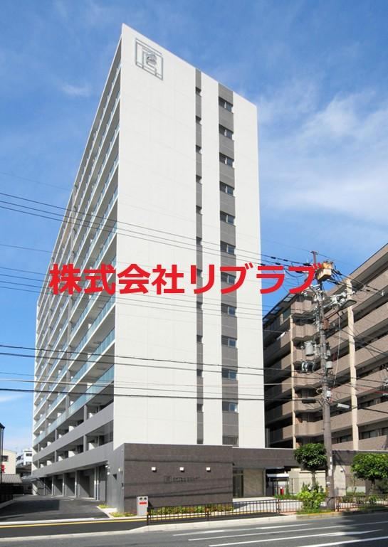 2LDK+S apartment in Toyonaka, Osaka - Photo 1