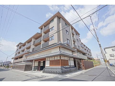 2LDK+S apartment in Fushimi Ward, Kyoto - Photo 1