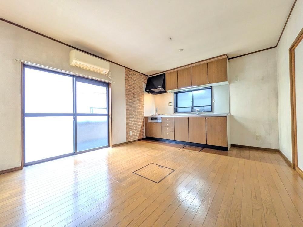 4LDK house in Moriguchi, Osaka - Photo 1