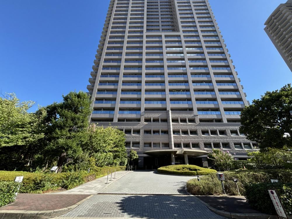 3LDK apartment in Kita Ward, Osaka - Photo 1