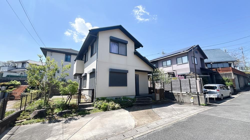 4LDK house in Ikoma, Nara - Photo 1