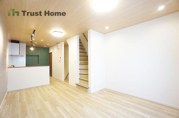 3LDK house in Yodogawa Ward, Osaka - Photo 1