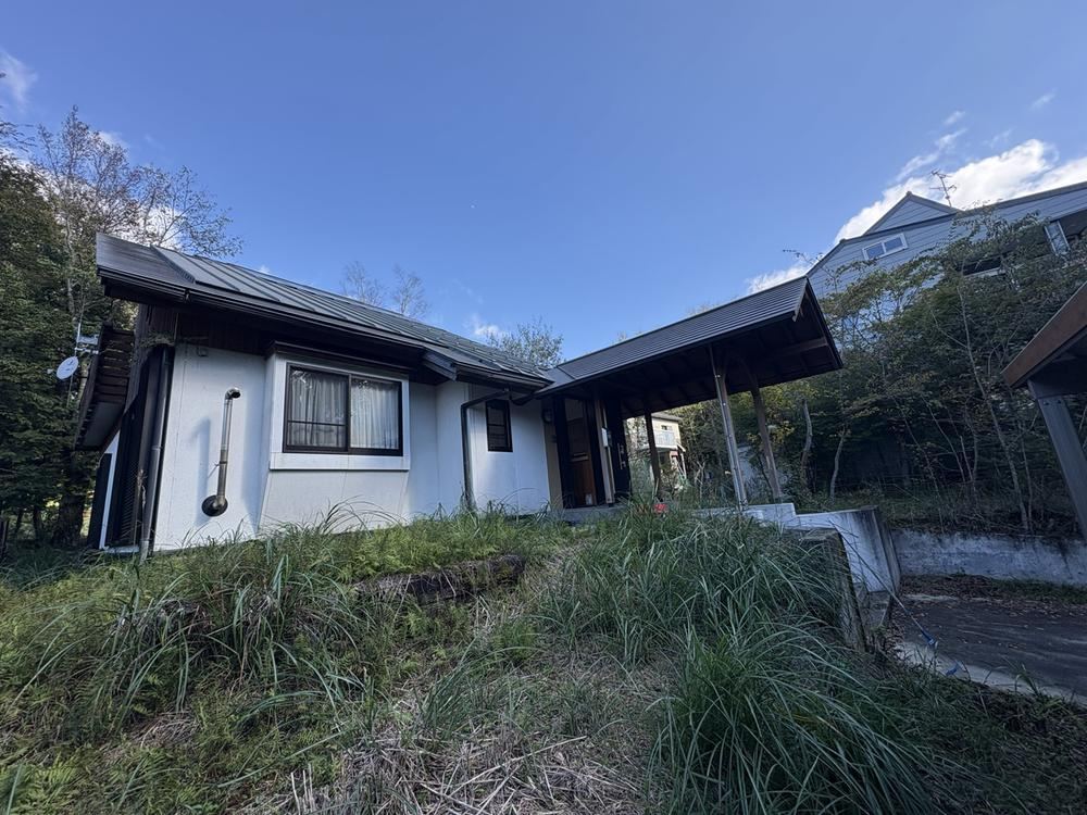 2LDK house in Yamanakako, Minamitsuru District, Yamanashi - Photo 1