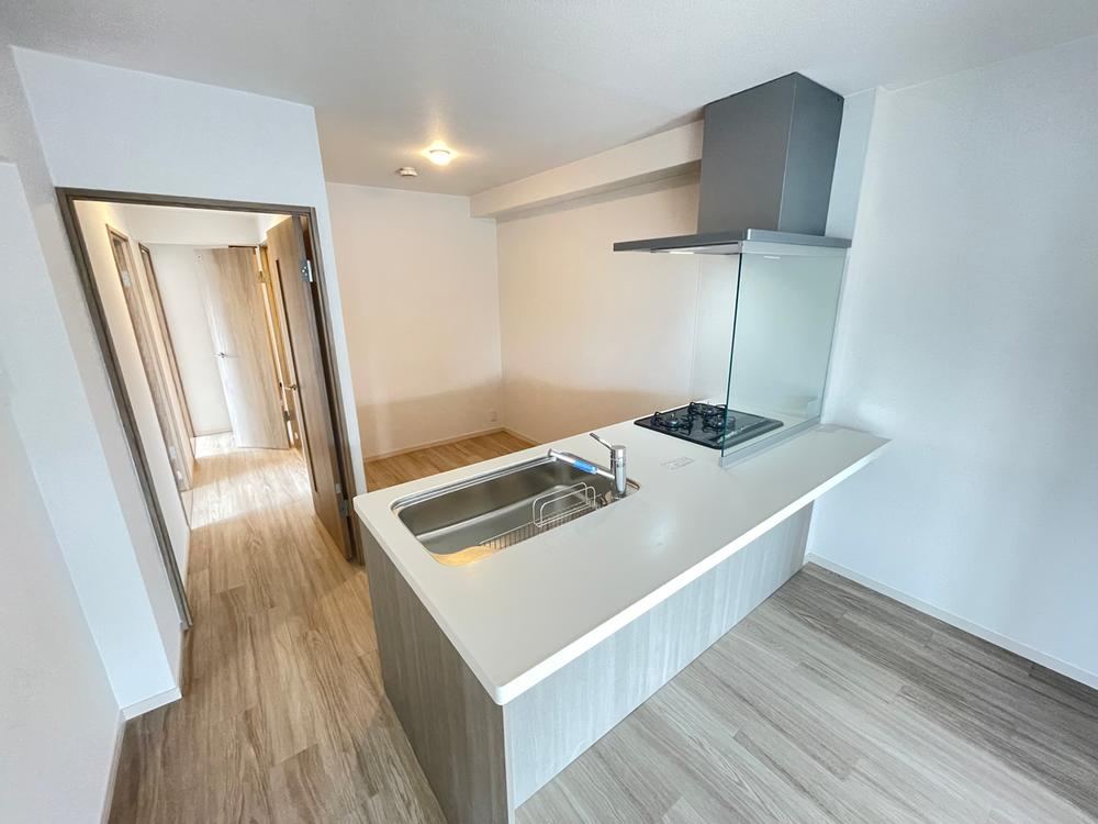 3LDK apartment in Toyonaka, Osaka - Photo 1