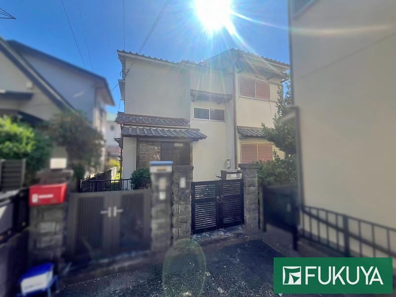 4LDK house in Hirakata, Osaka - Photo 1