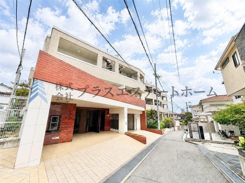 3LDK apartment in Suma Ward, Kobe, Hyogo - Photo 1