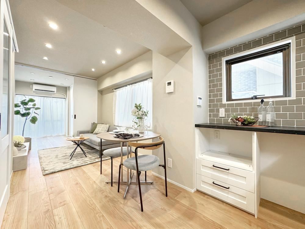 1LDK apartment in Minato Ward, Tokyo - Photo 1