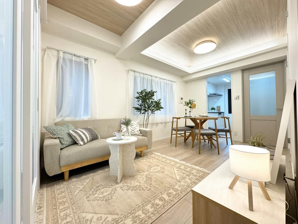 2LDK apartment in Nakano Ward, Tokyo - Photo 1