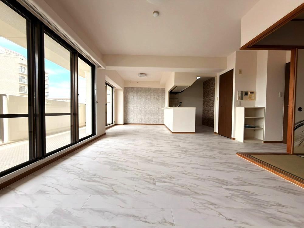 3LDK apartment in Kaizuka, Osaka - Photo 1