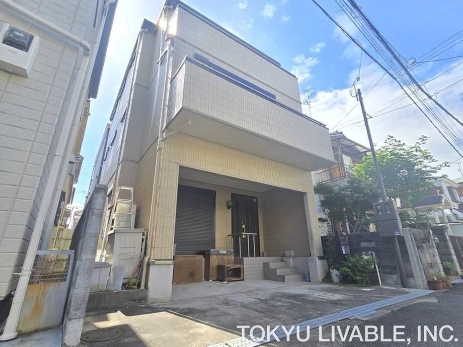 7LDK house in Ibaraki, Osaka - Photo 1