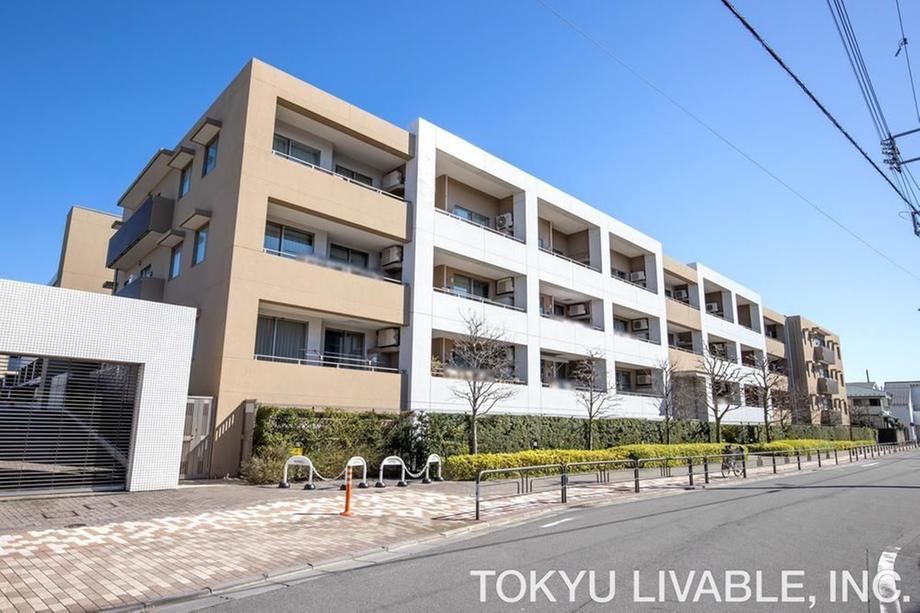 4LDK apartment in Suginami Ward, Tokyo - Photo 1