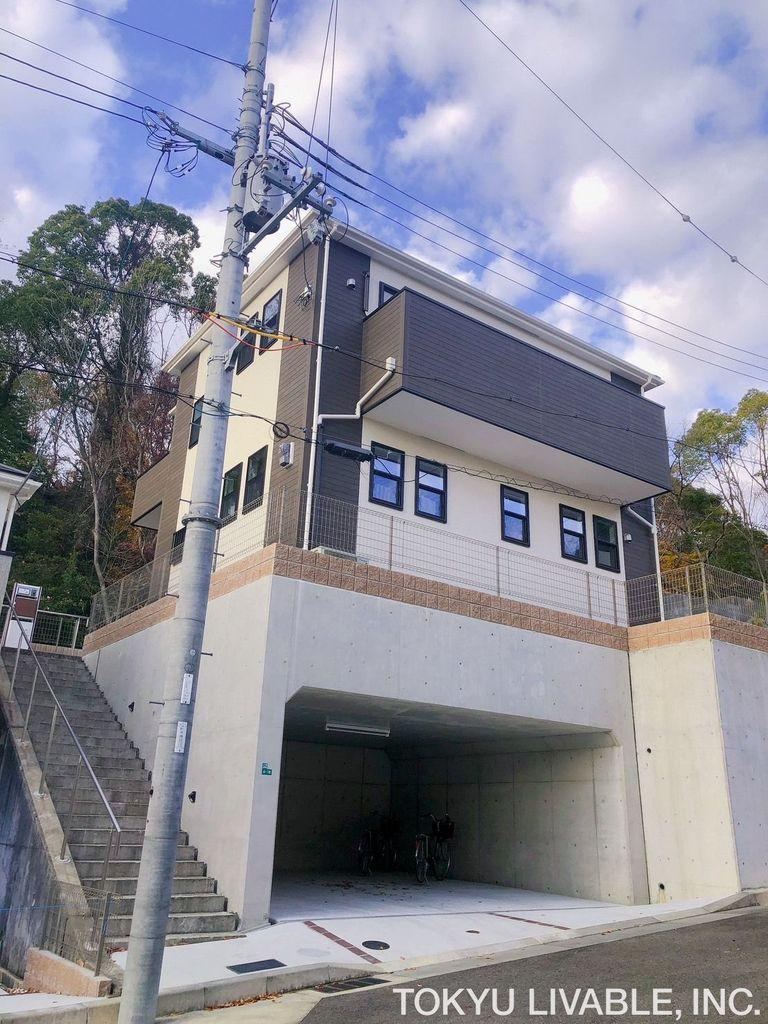 3LDK house in Nishinomiya, Hyogo - Photo 1