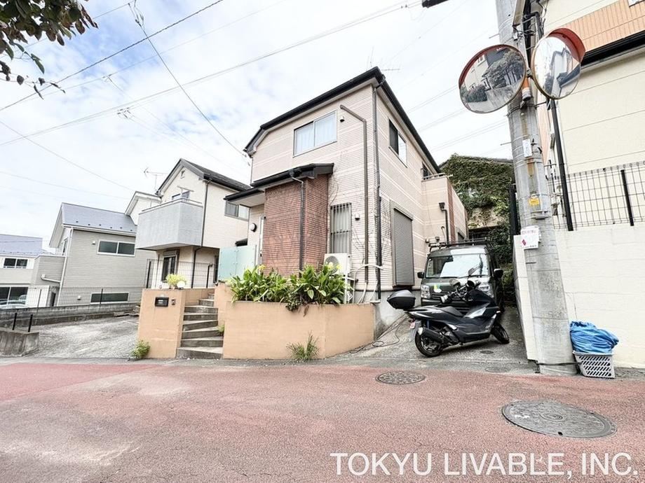 4LDK house in Niiza, Saitama - Photo 1