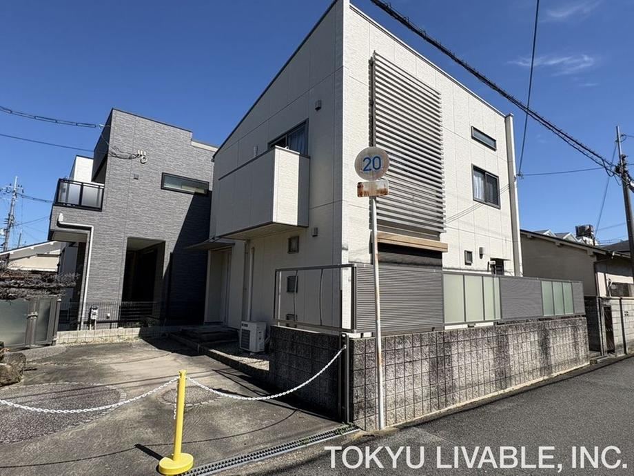 3LDK house in Takatsuki, Osaka - Photo 1