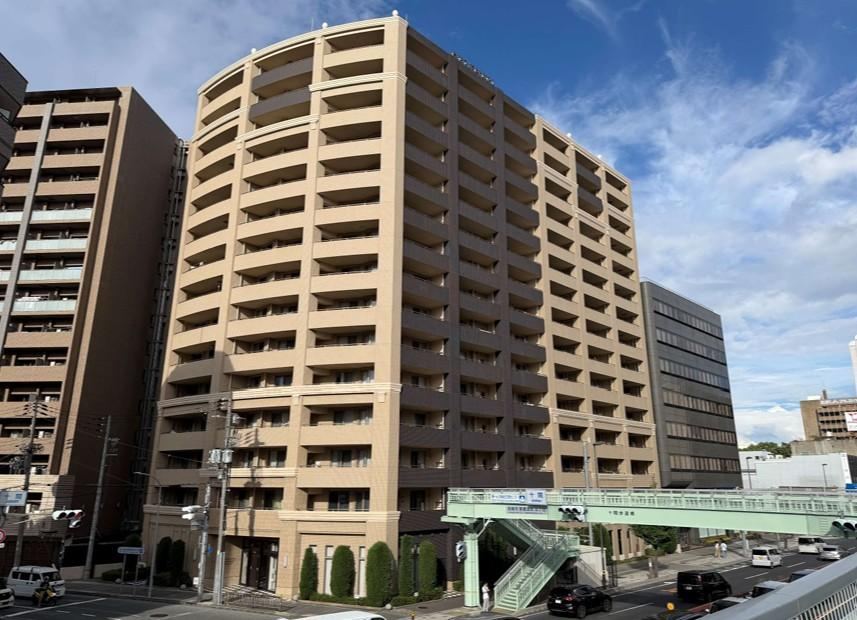 3LDK apartment in Amagasaki, Hyogo - Photo 1