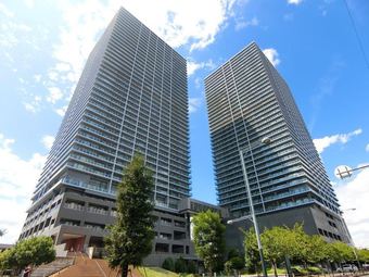 3LDK apartment in Yao